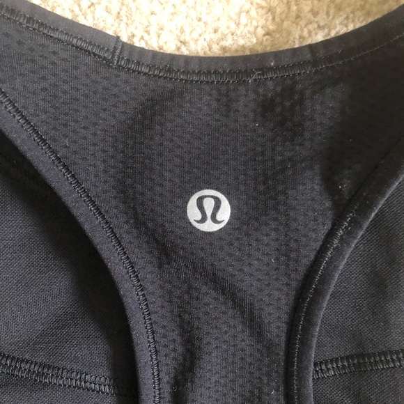 Lululemon Ebb to Train Sports Bra Black  Size 4  Medium Support, C/D Cup - Picture 6 of 8